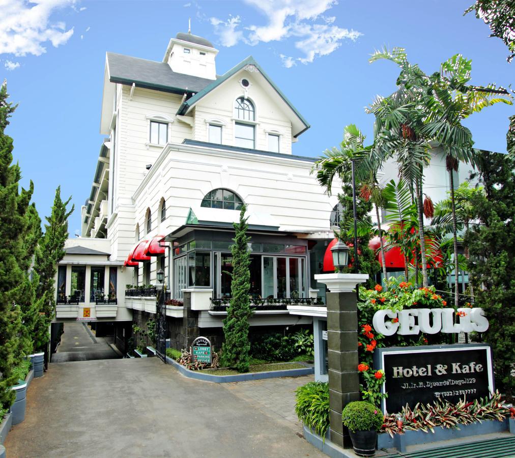 Geulis Boutique Hotel Бандунг Екстериор снимка